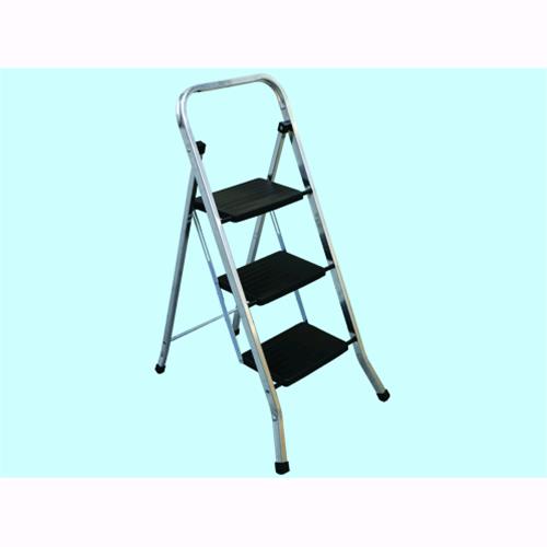 Sgabello In Alluminio Mod. Step Up Light 3 Gradini Portata 150kg 48x73xh109 Cm